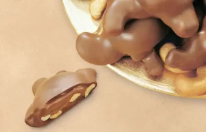 شکلات آجیلی
